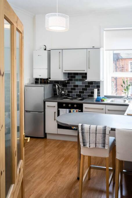 Charming 1-Bed Southside Flat In Great Location Διαμέρισμα Γλασκώβη Εξωτερικό φωτογραφία